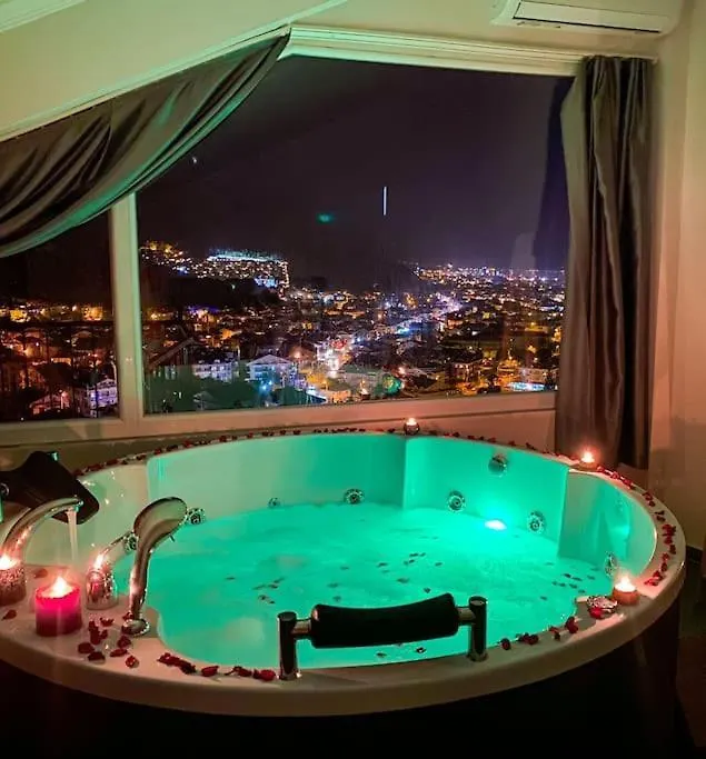 Luna House - Manzara, Jakuzi, 4 Yatak Odasi Fethiye